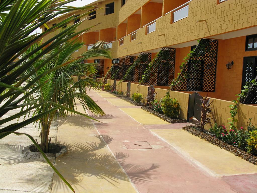 داكاغْ Hotel Magic Land المظهر الخارجي الصورة